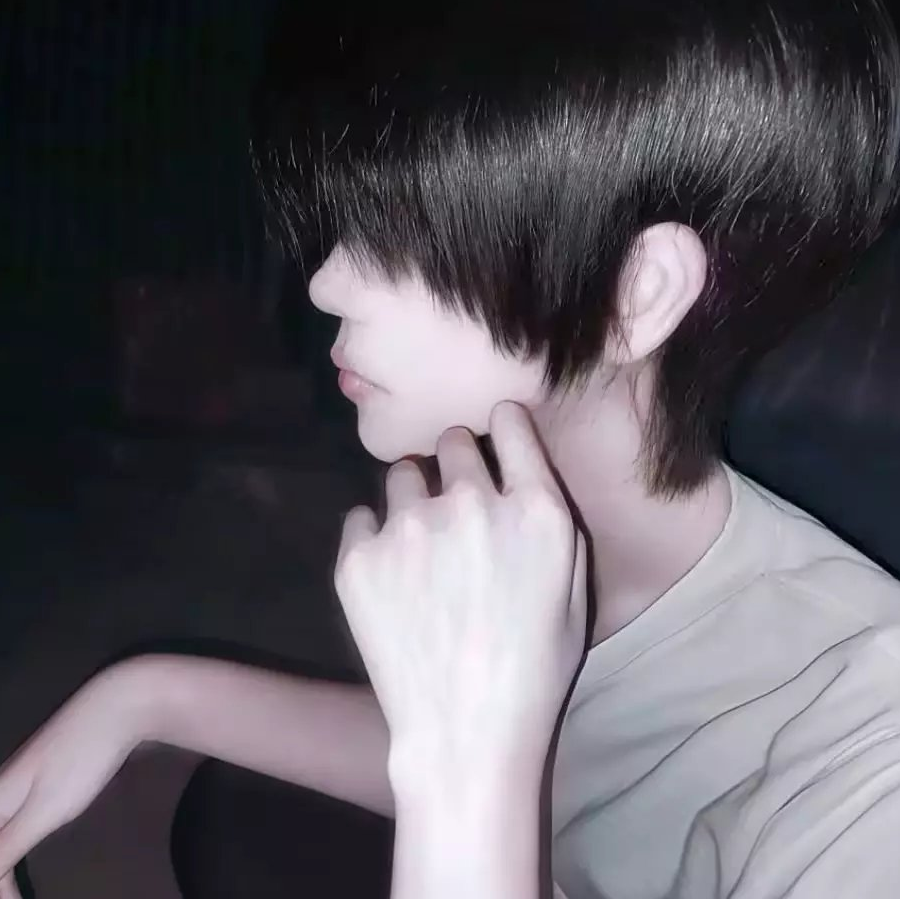 萝.