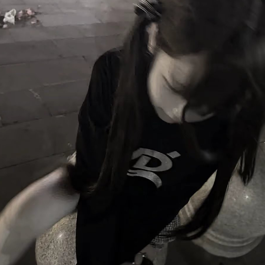 梚蓉