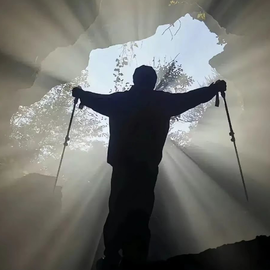灰河山行