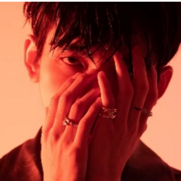 BLL 丶JH  S