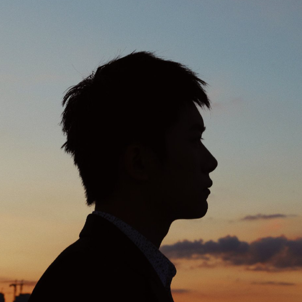 封闭货车司机