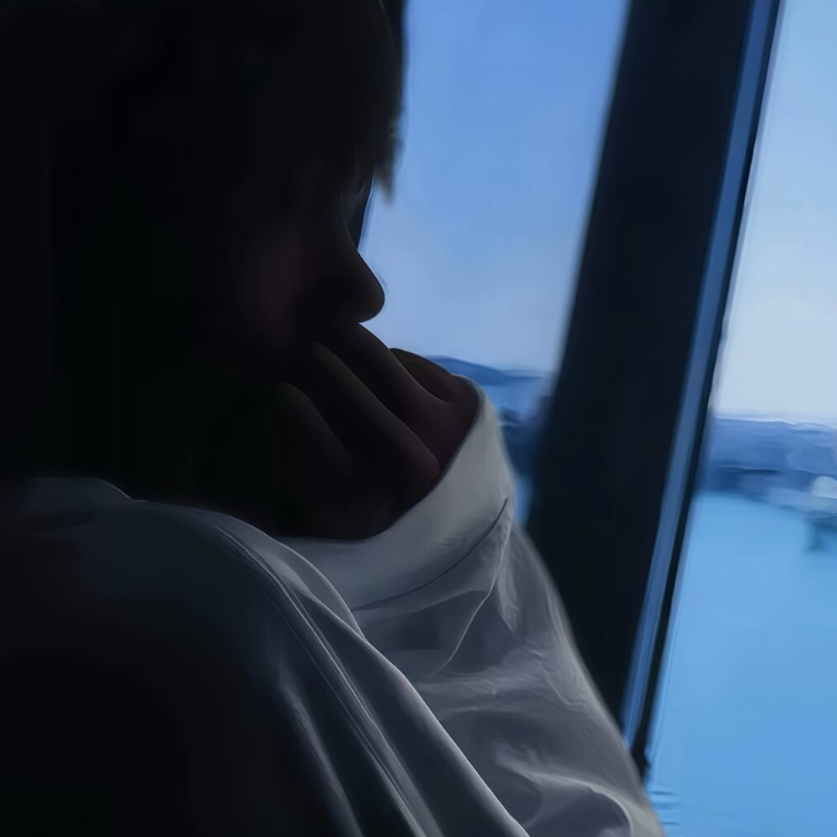 李