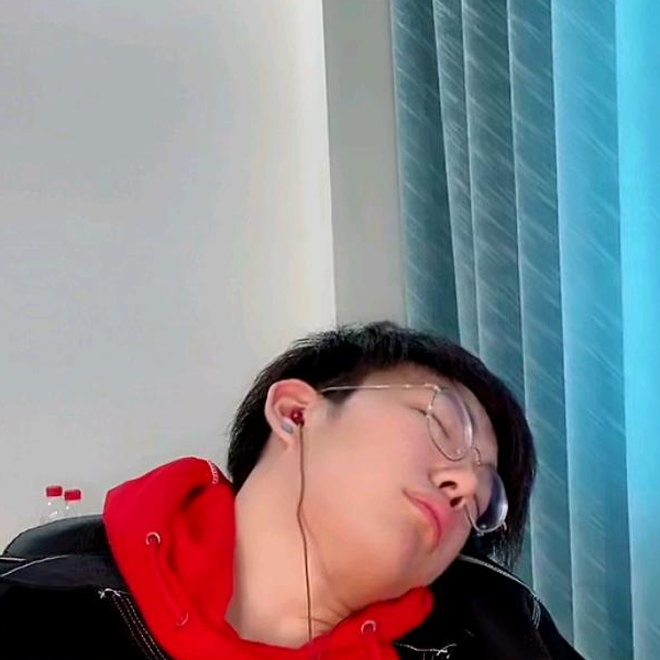 一肚子开水