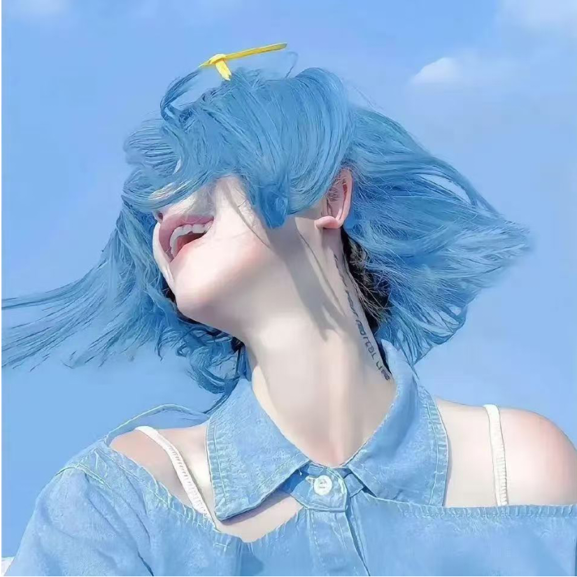 她