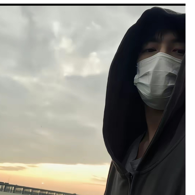 山野伴雾灯