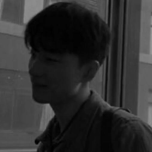 柒月