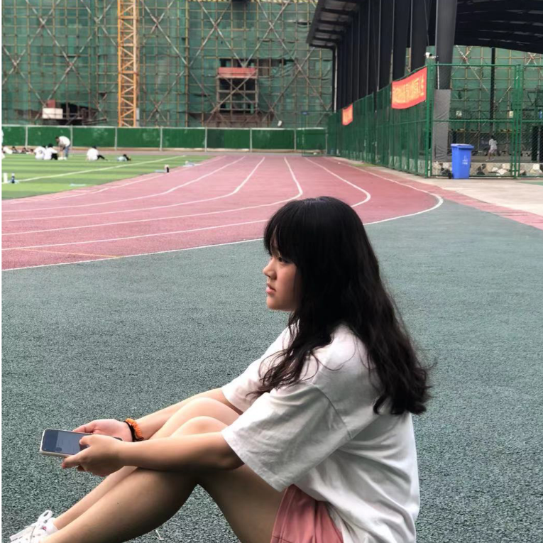 霞霞很乖噢～