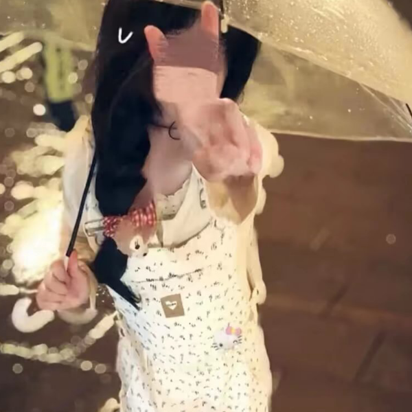 Ks.妍筱蒽