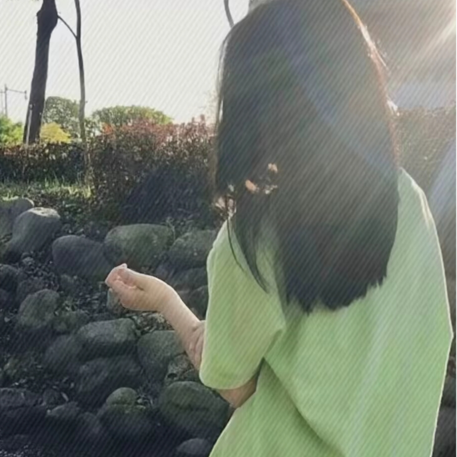 婷.