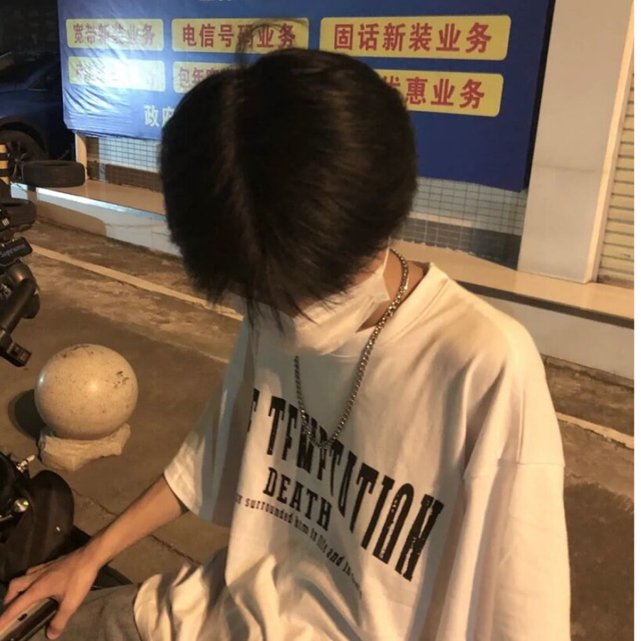 乌木<(｀^′)>