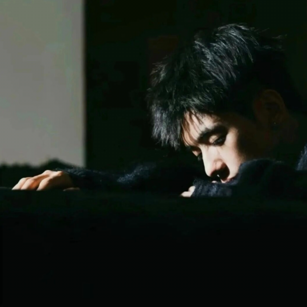 垃圾堆里的小塑料