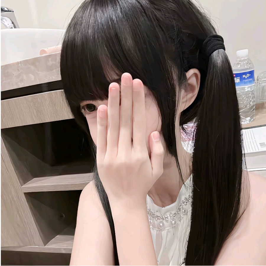 彤彤