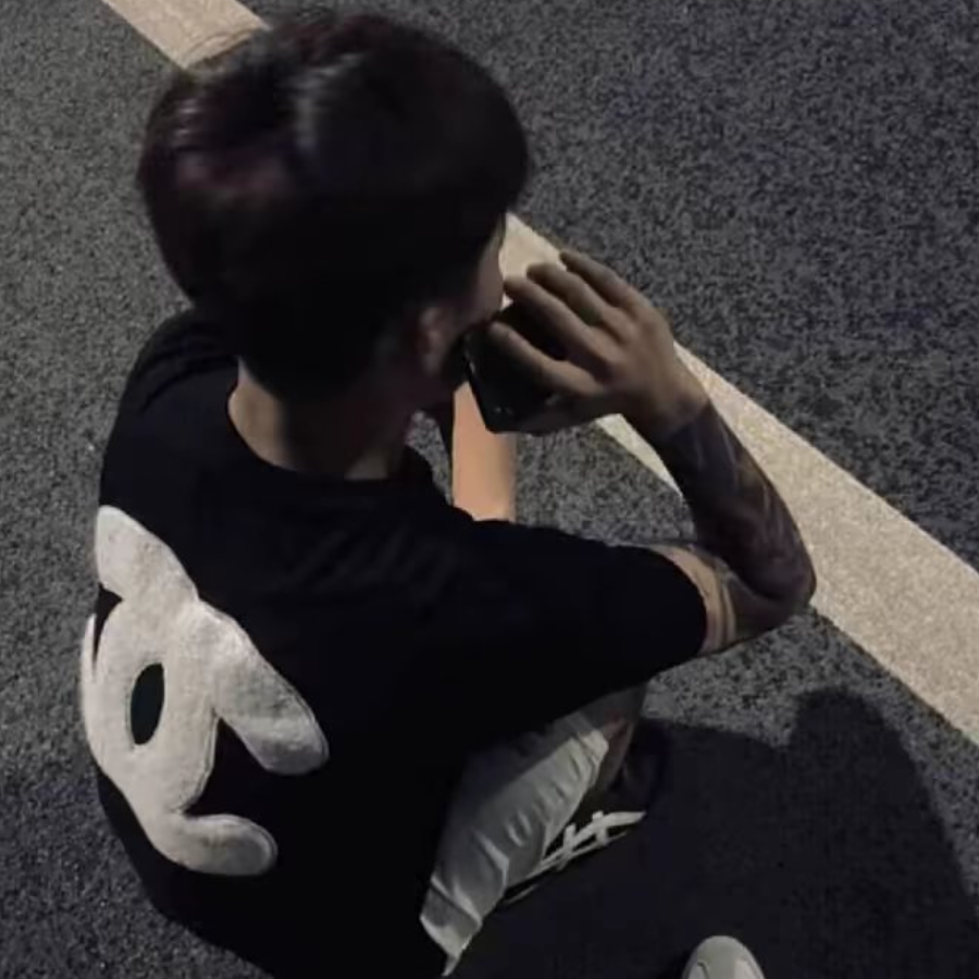 EB.饿白
