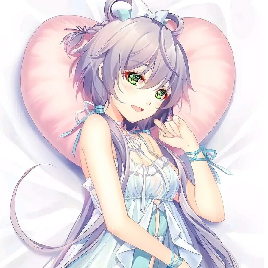 千秋 秀秀