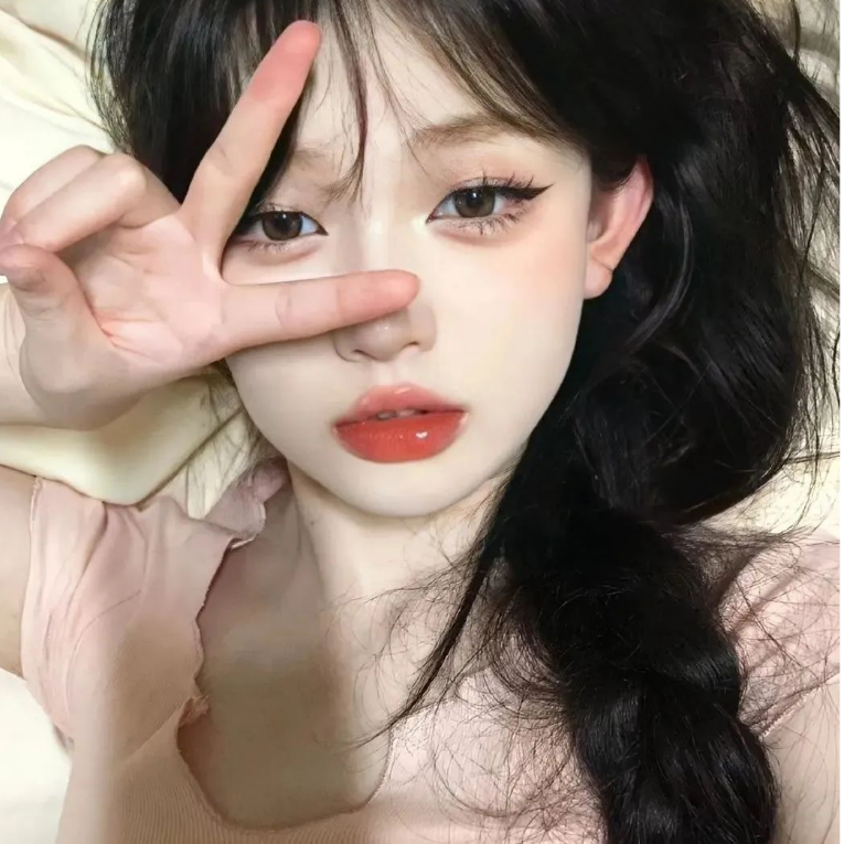 姜汐瞳👻