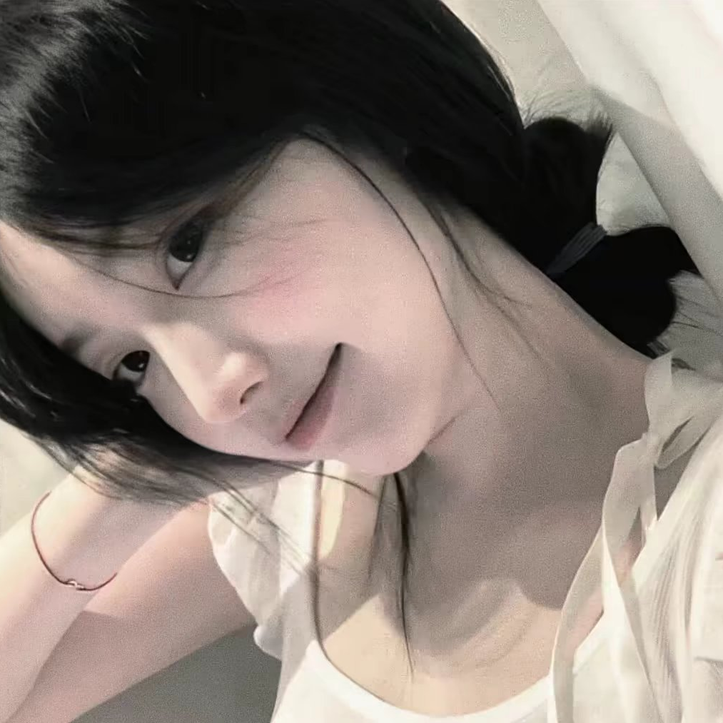 一只小蜉蝣