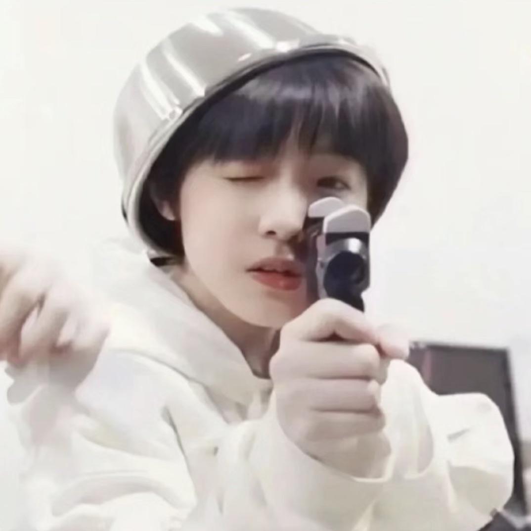 小小禹^