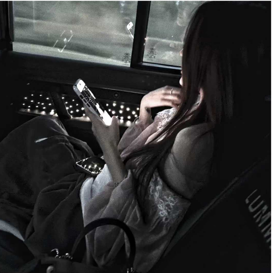 蒙雾.