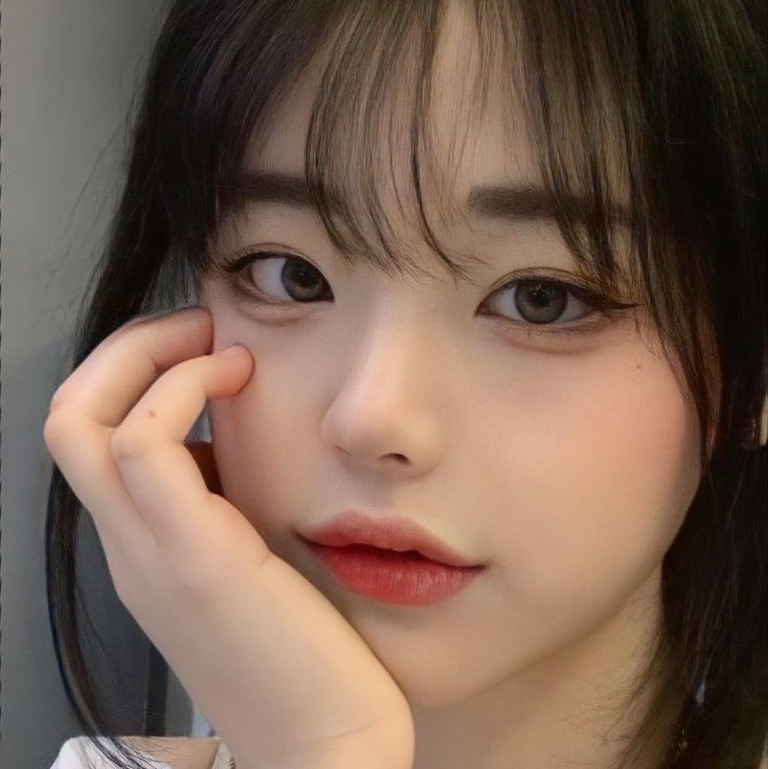 瞳