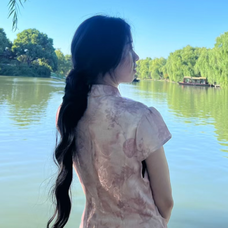 秋月爱丽
