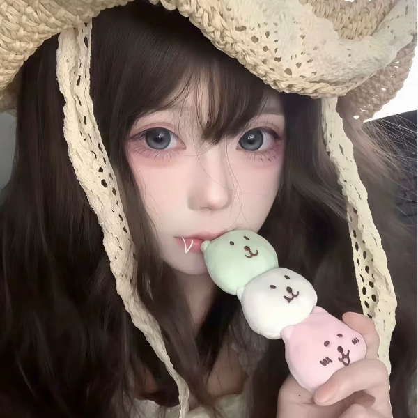 陈雅静怡