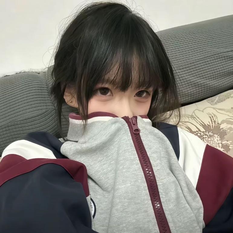 莹.