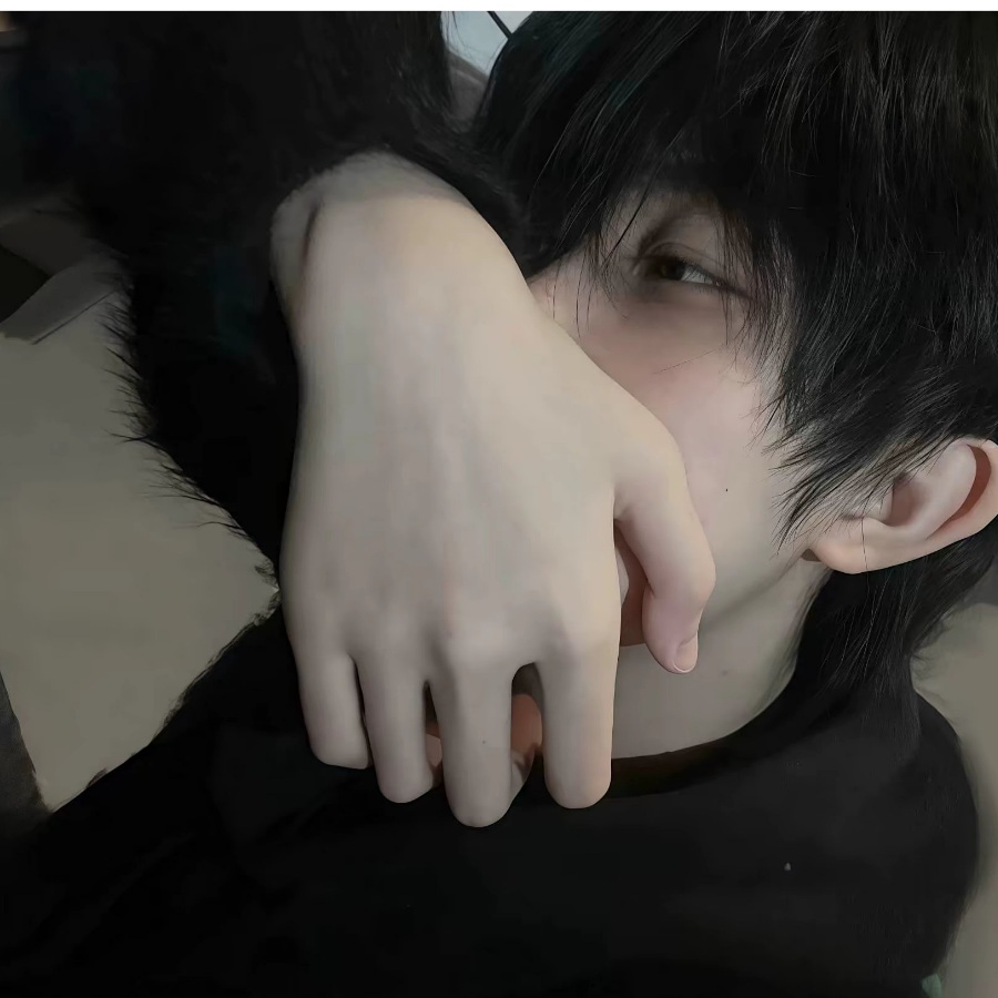 哦