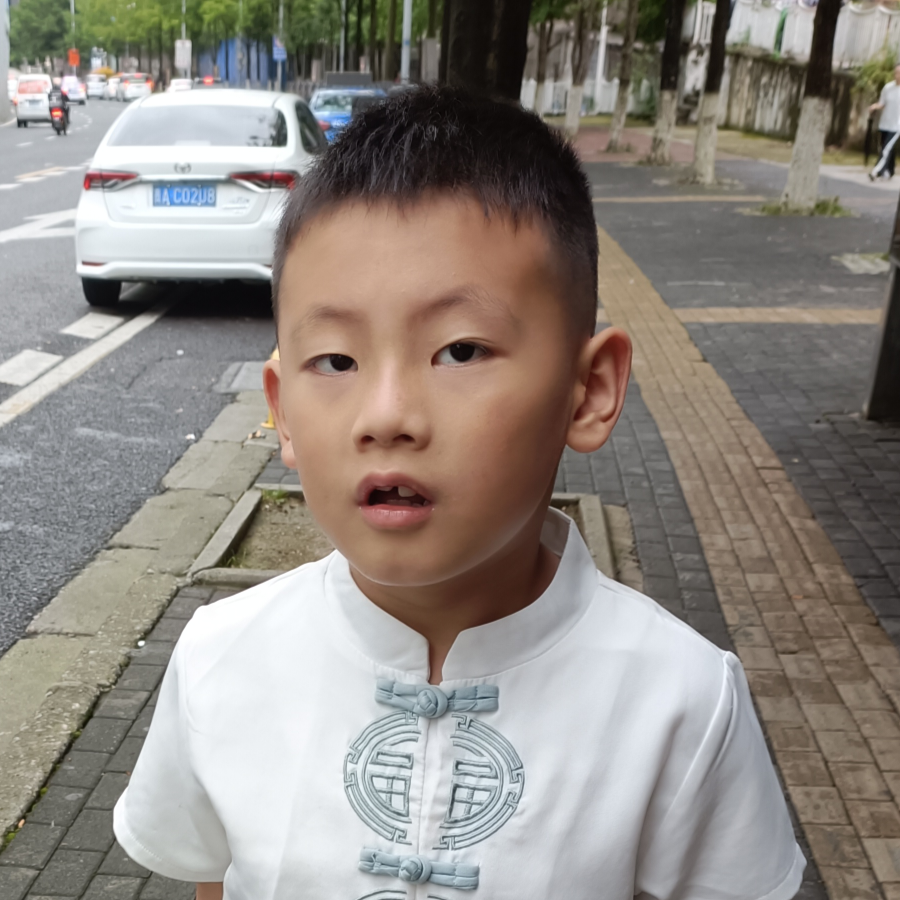 小小白