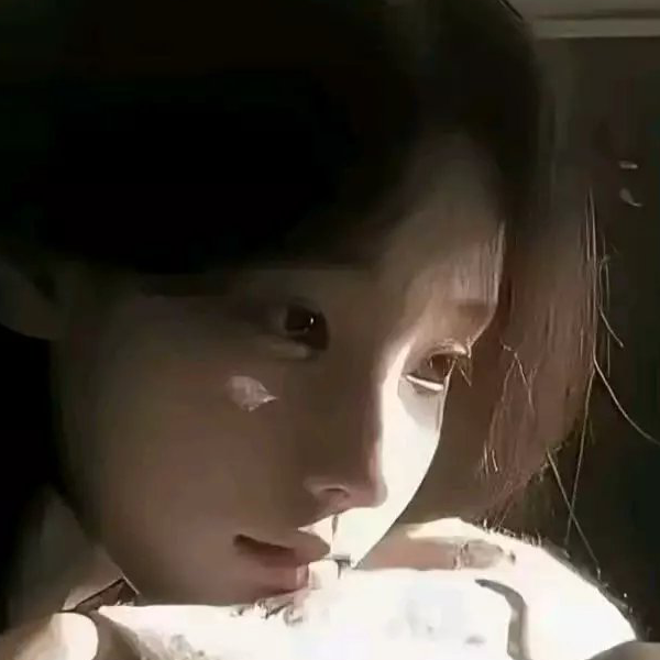 橘朵草莓