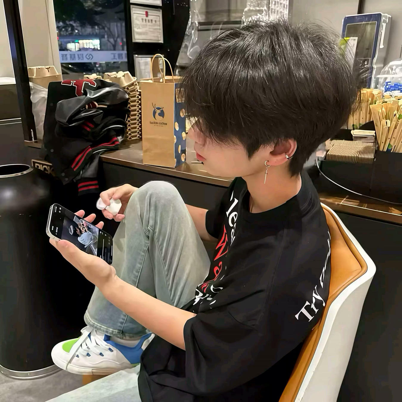 叶知秋.