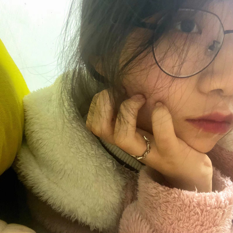 20岁还在看美女额
