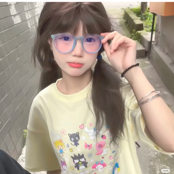 ^小忧郁^💢