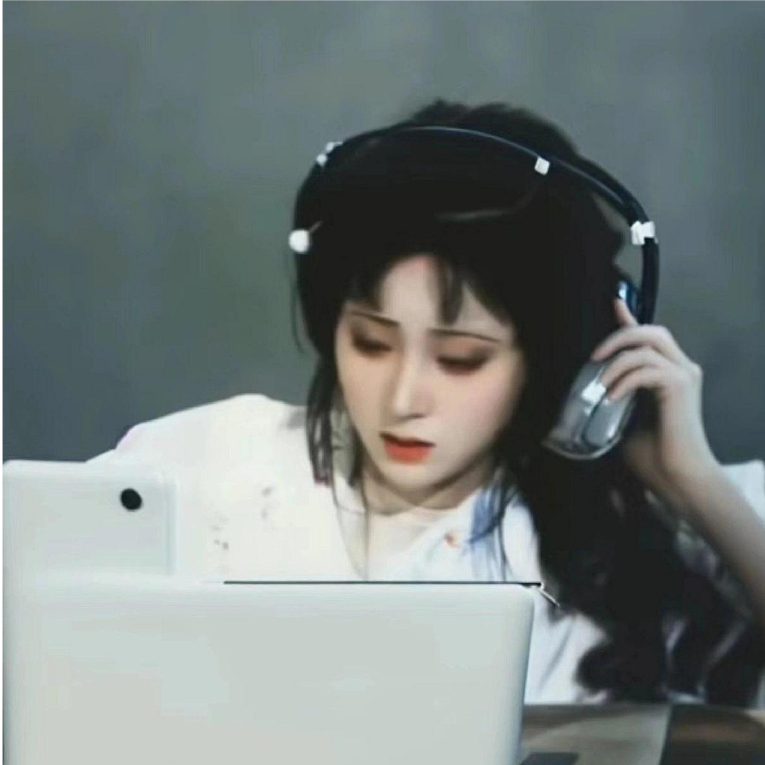 兮兮