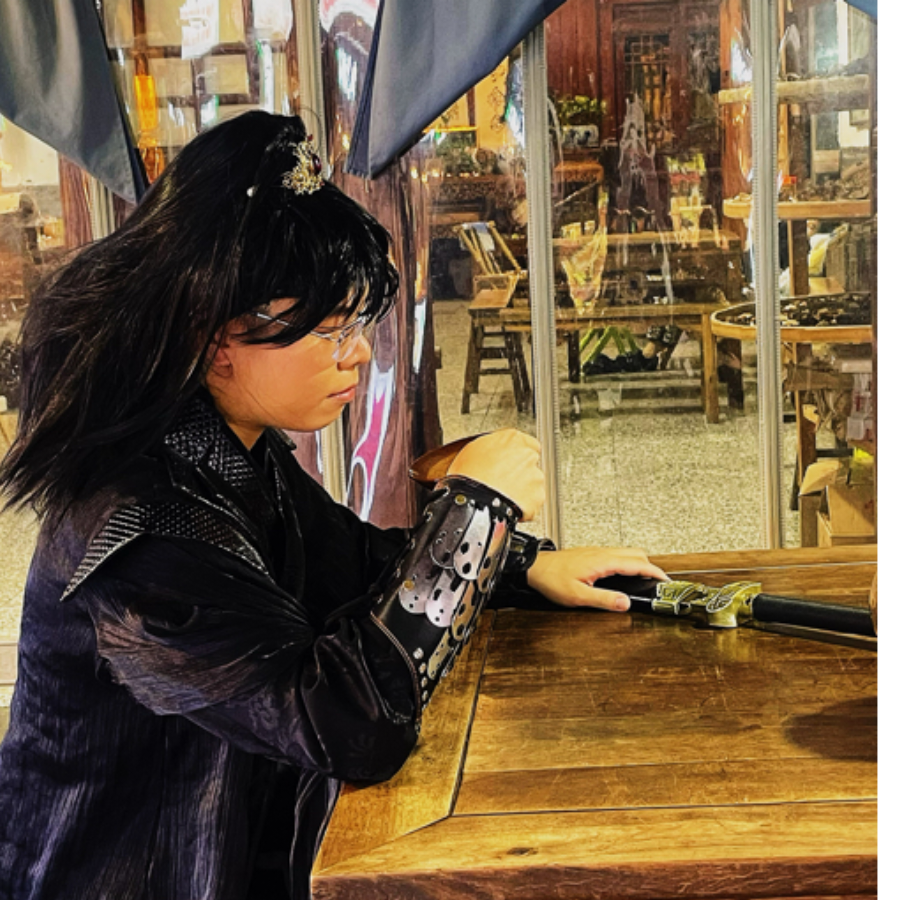 何妨吟啸且徐行