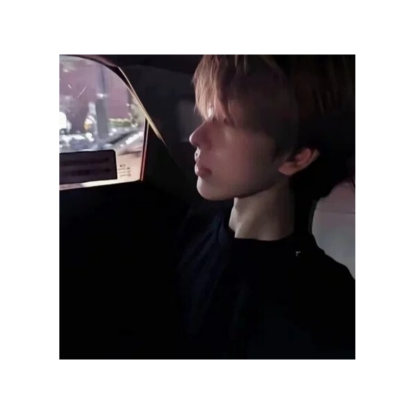 把难过讲给风听