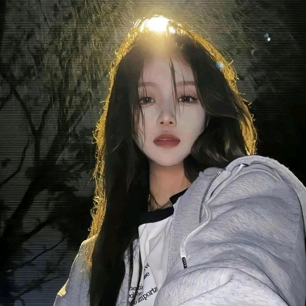 漓云兮