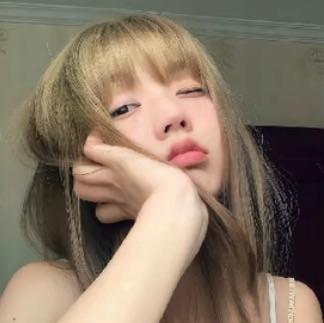 👑