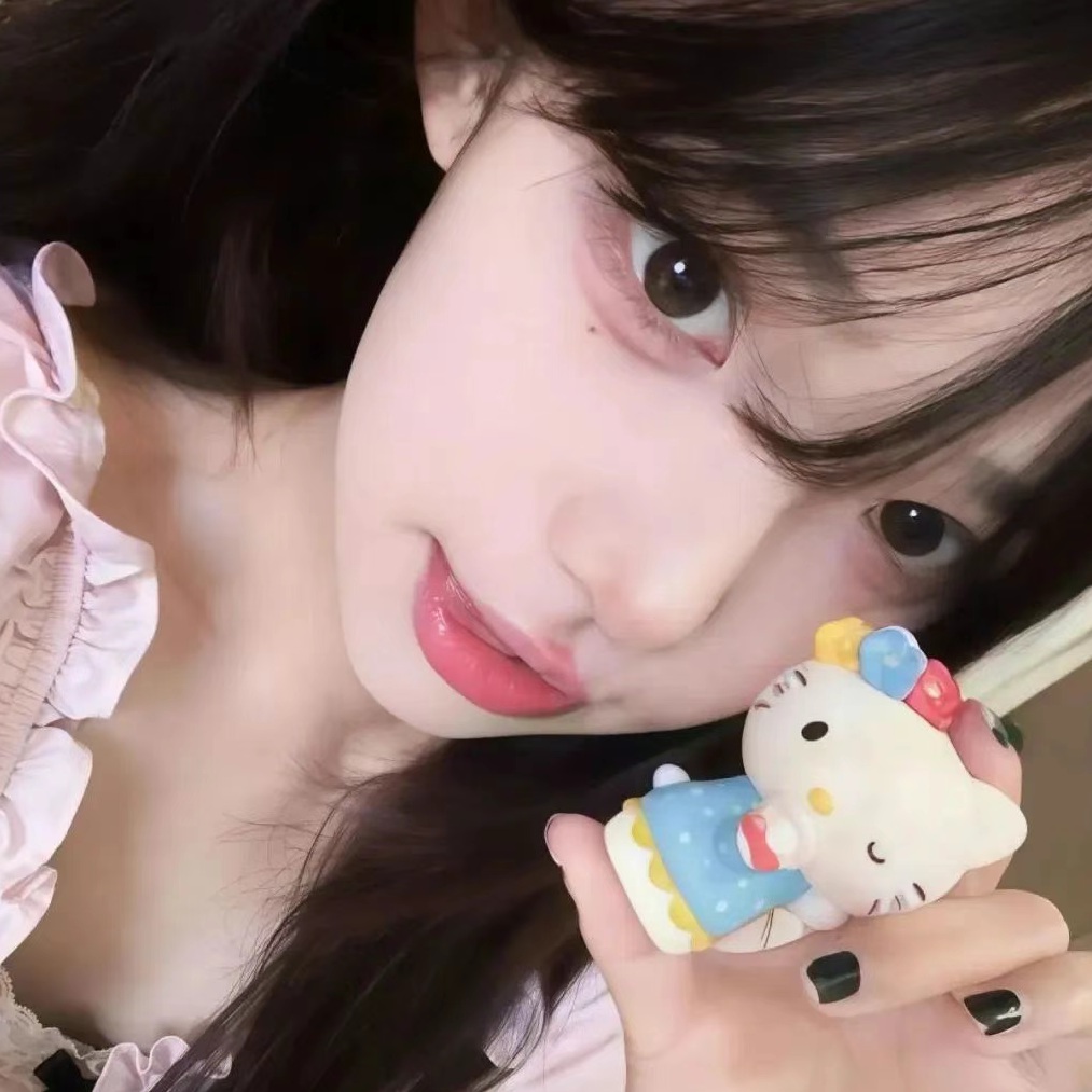 桃子盛开。