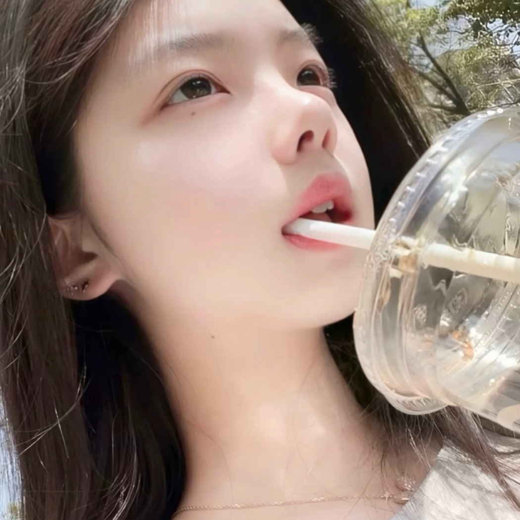 悬挂半个月亮