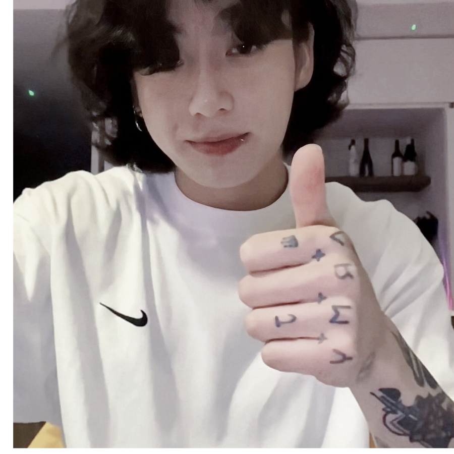 君乴