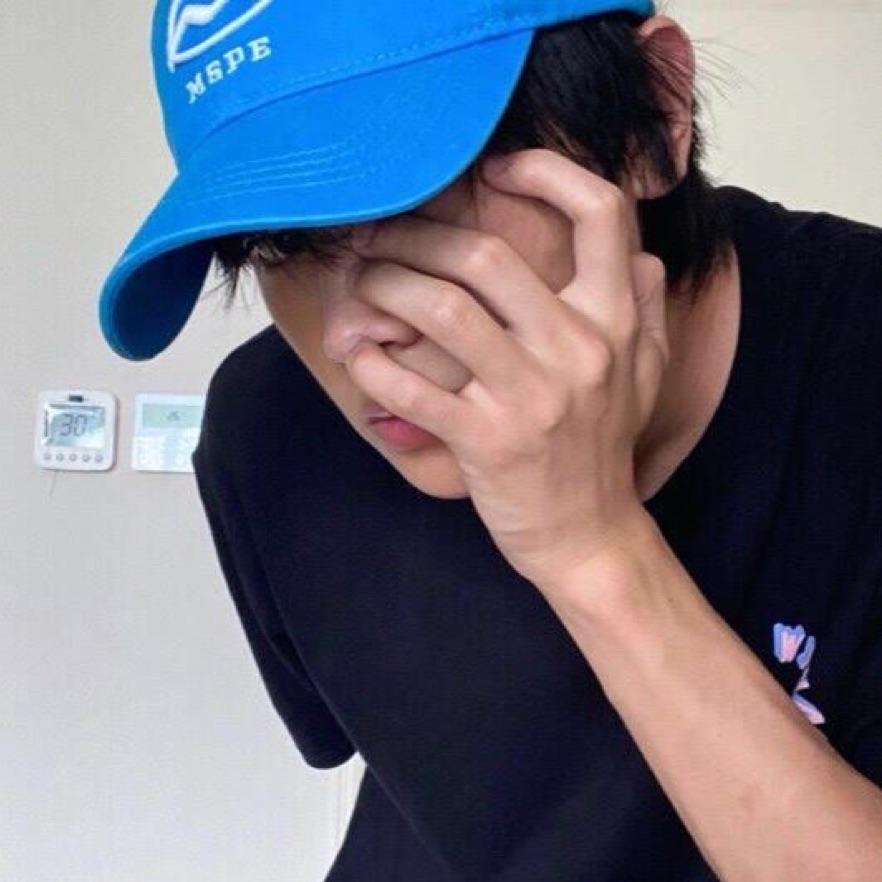 伤心