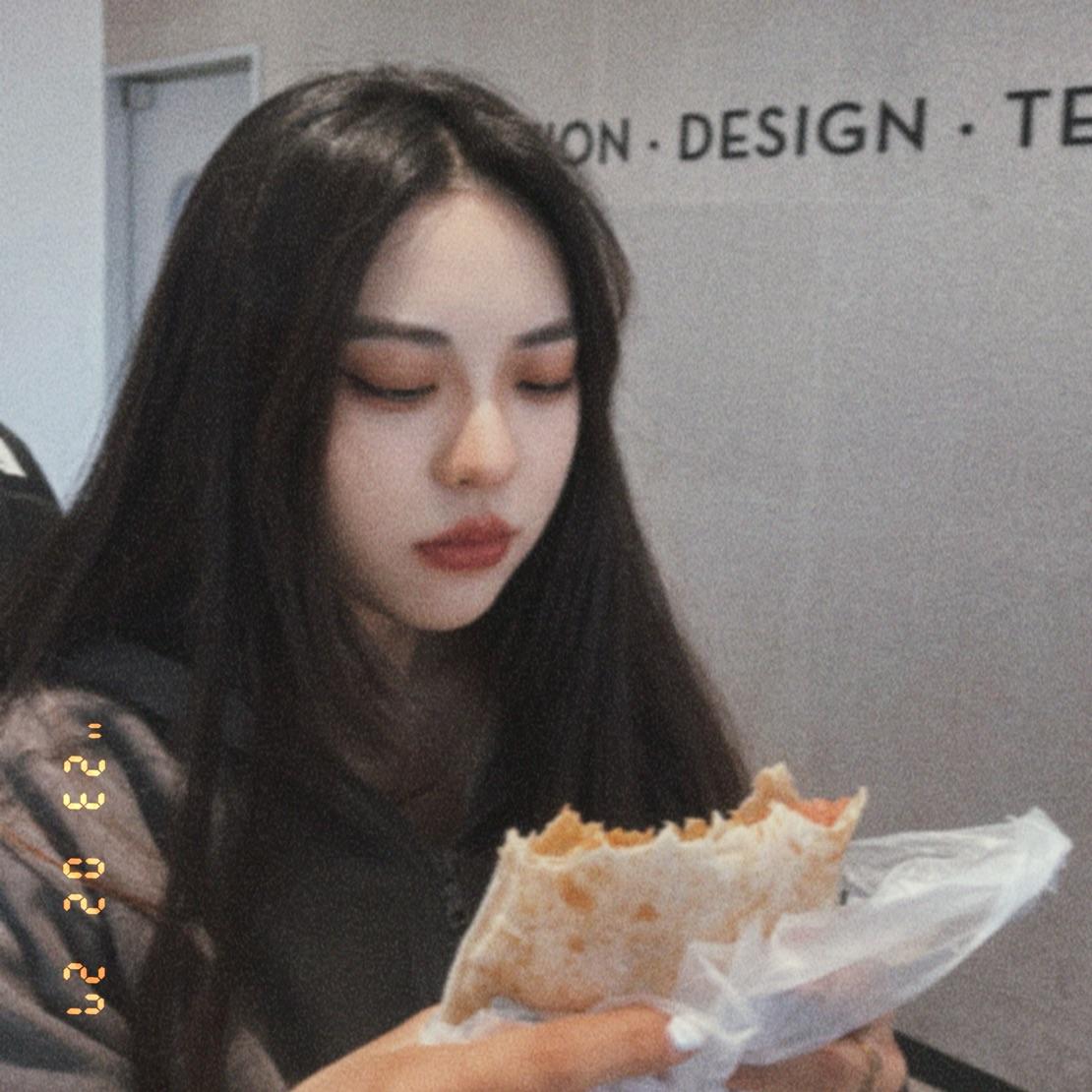 李哈哈