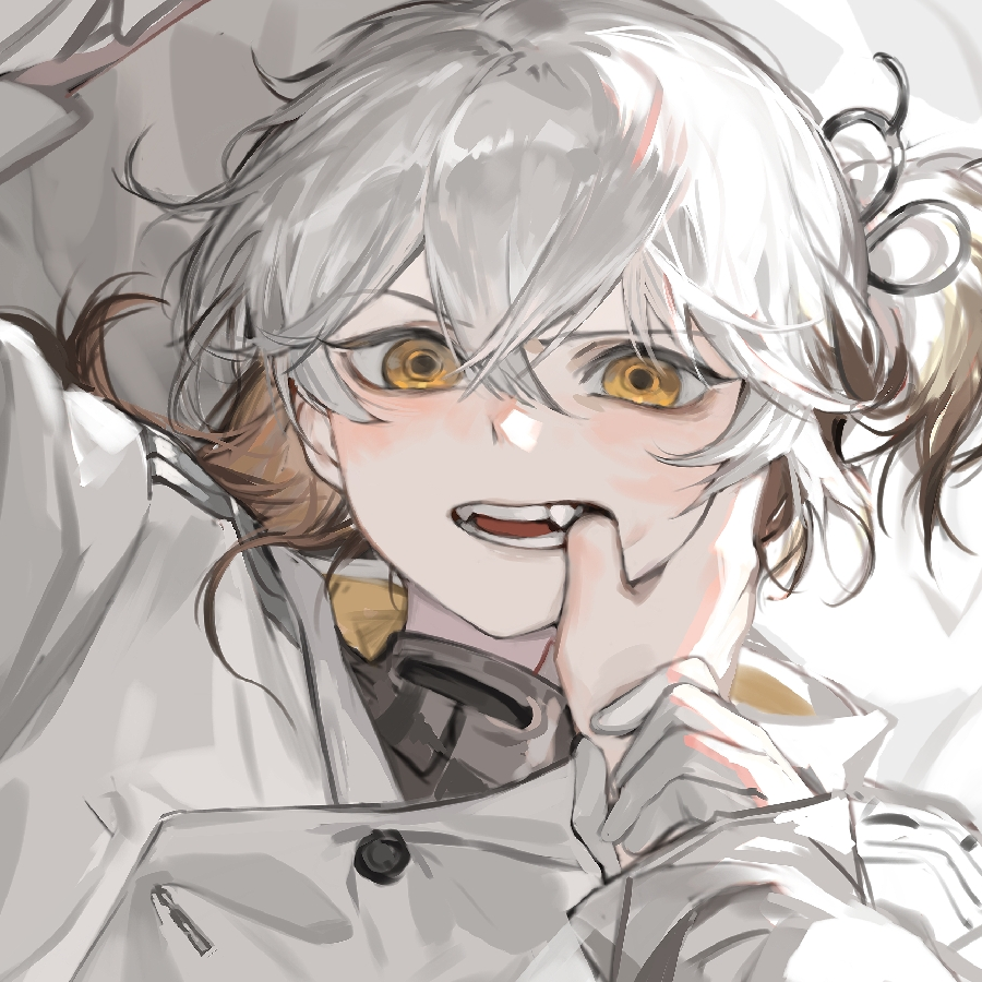深红