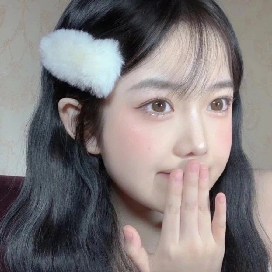 依依