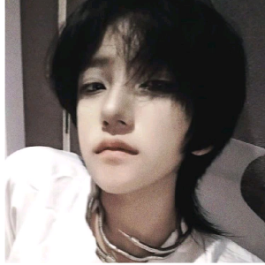 林婉婷.