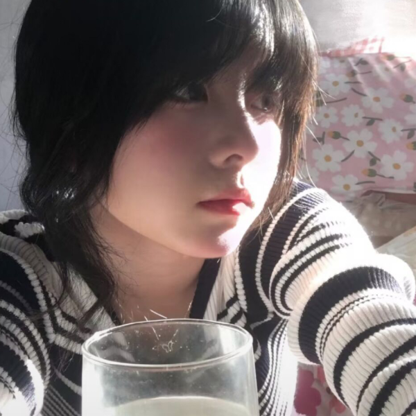 不打腮红只打哈欠