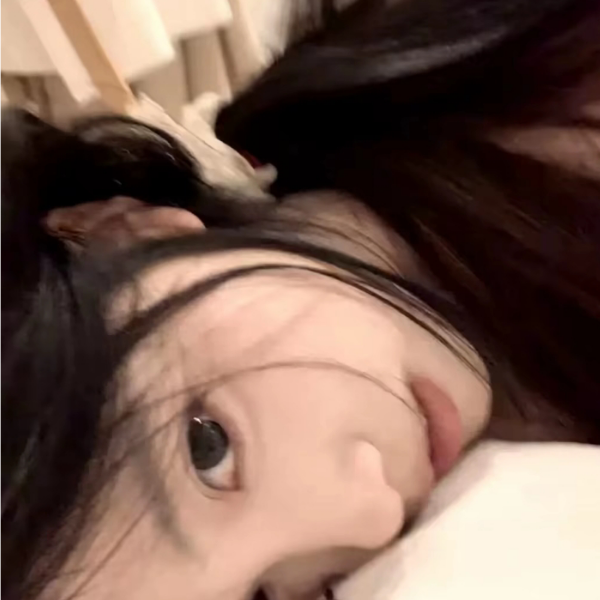 白白.