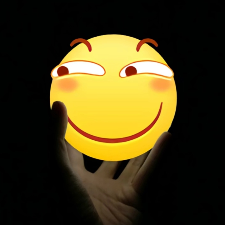 人一简单就快乐，一世故就变老。