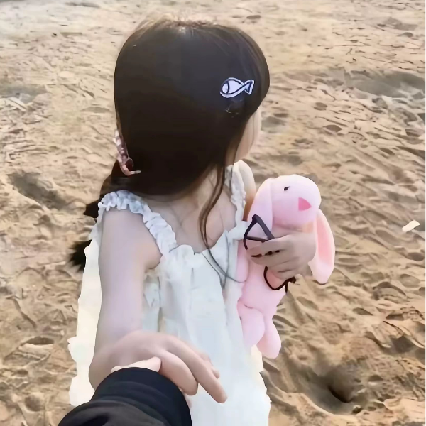 白白.