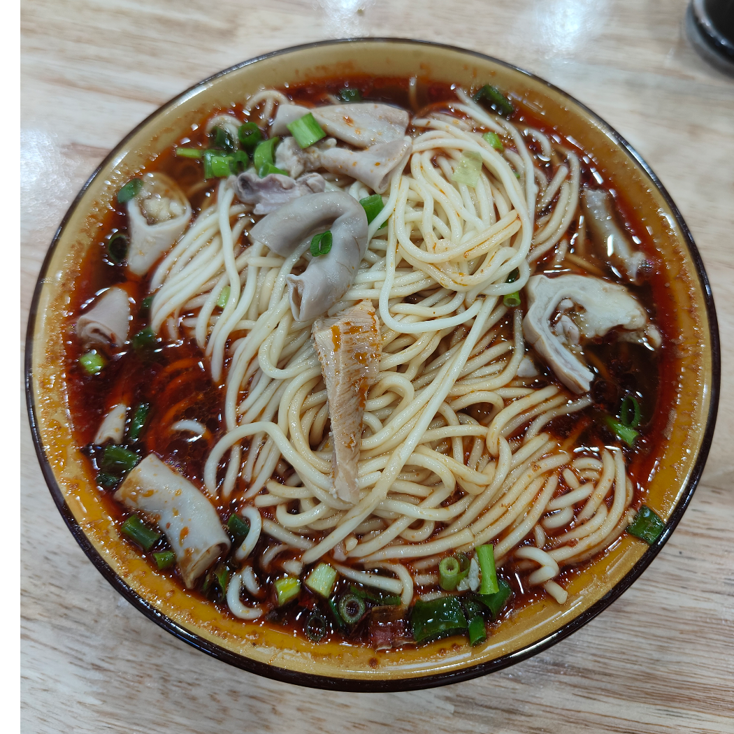 阿伟肇州